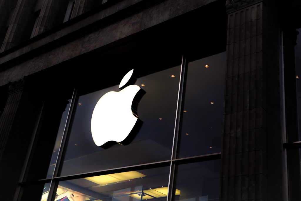 Apple Hit with Lawsuit: Excessive Transfer Fees Spur Legal Battle Over Mobile Wallets HalfofThe