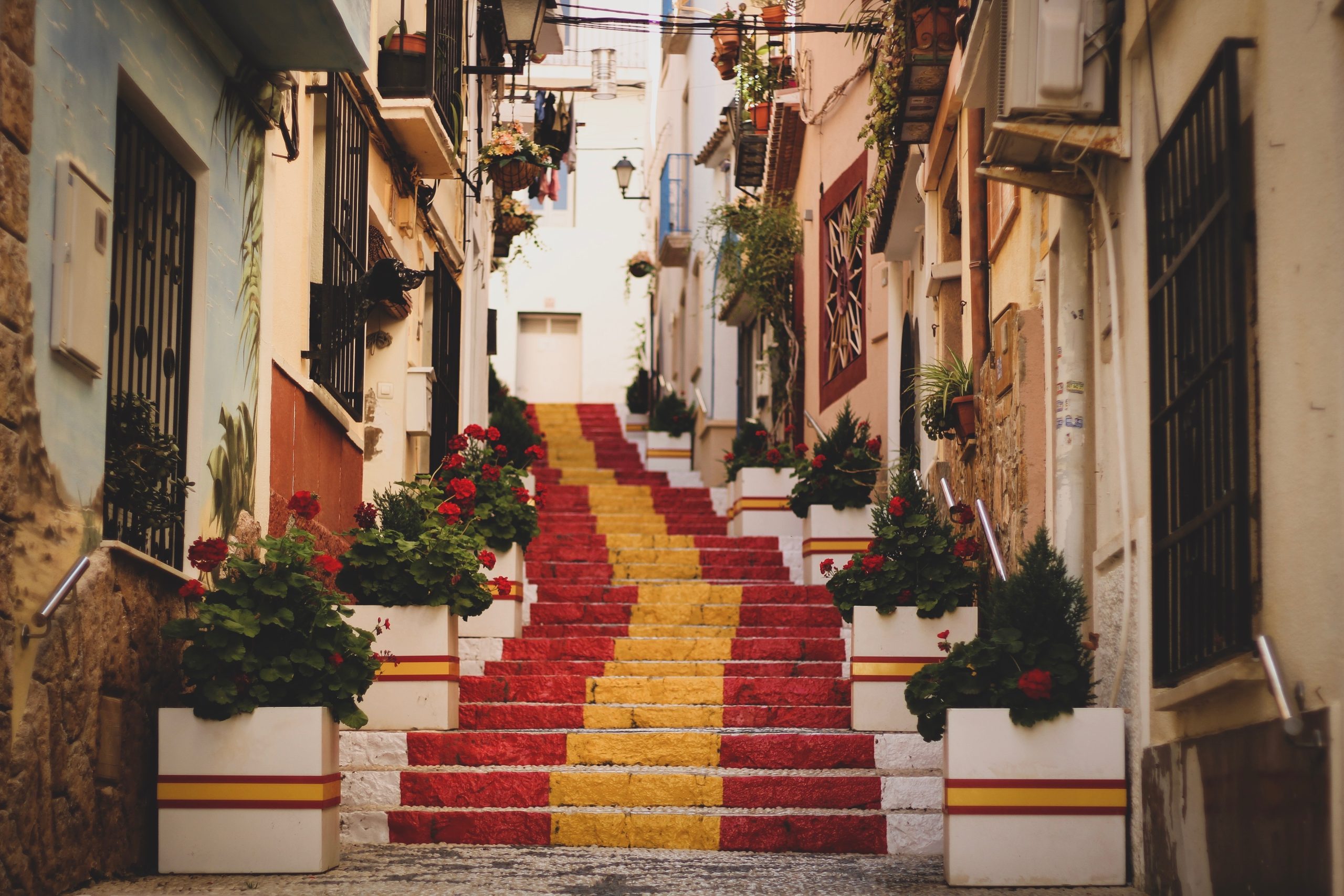Spain Golden Visa: Eligibility, Application Process & Required Documents
