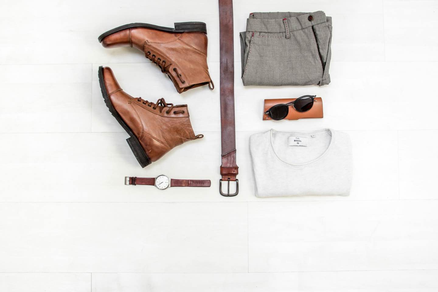 What to Wear to Your B2 Visa Interview: Appropriate Attire Guidelines What to Wear to Your B2 Visa Interview: Appropriate Attire Guidelines
