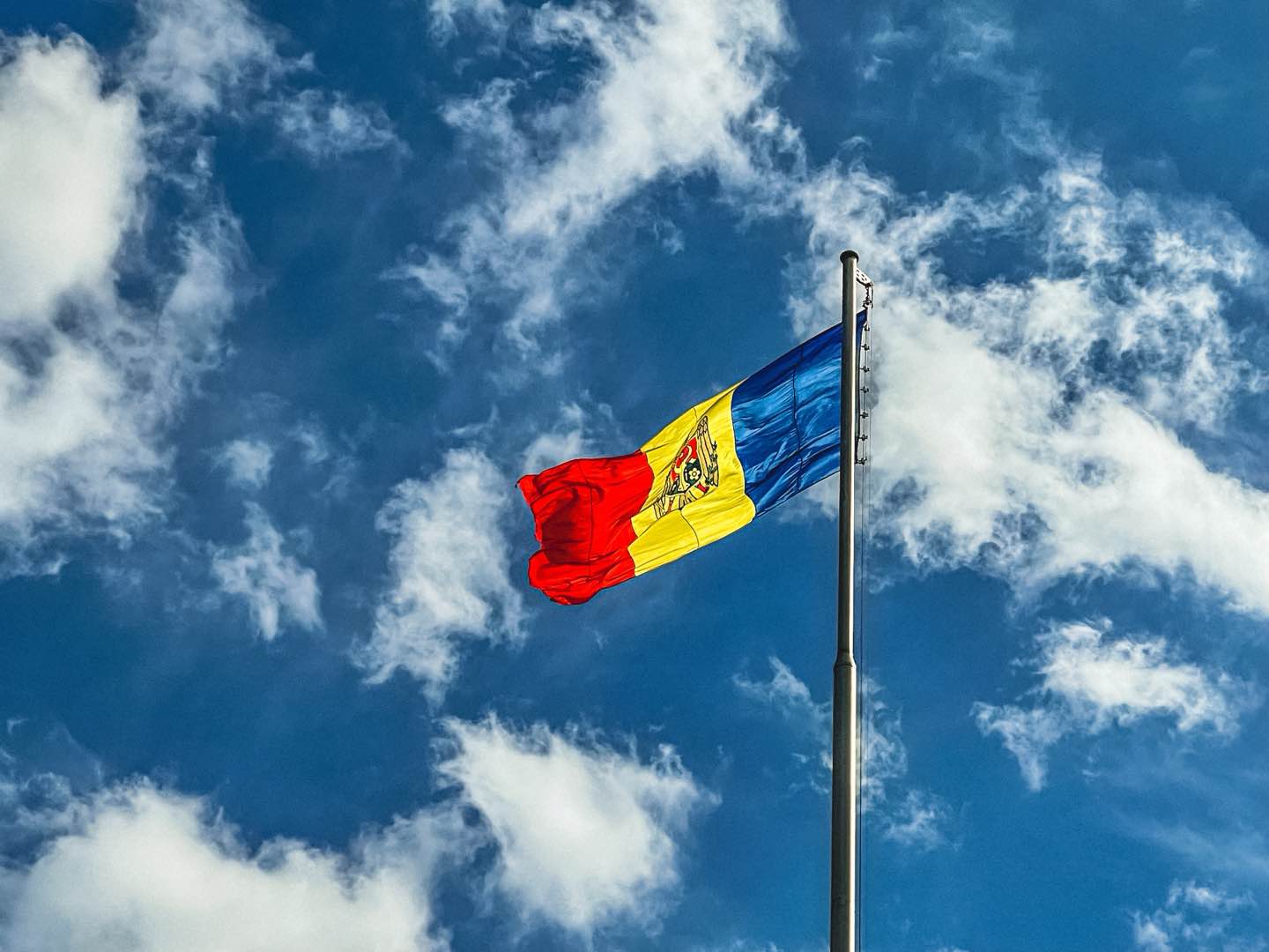 Surge in Russian Nationals Seeking Moldova Citizenship Overwhelms Authorities