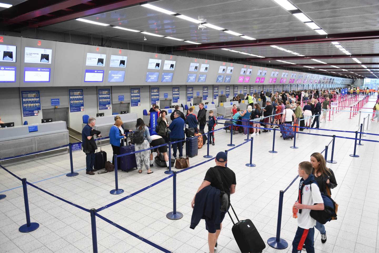 New Europe Entry Visa: Brits to pay £6 Travel Fee and meet Fingerprint Entry Requirements