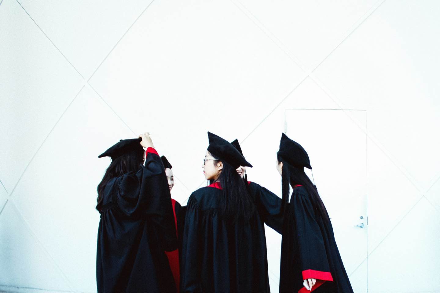 Breaking the Barriers: Chinese Ambassador Urges End to Obstacles in China-US Educational Exchanges Breaking the Barriers: Chinese Ambassador Urges End to Obstacles in China-US Educational Exchanges