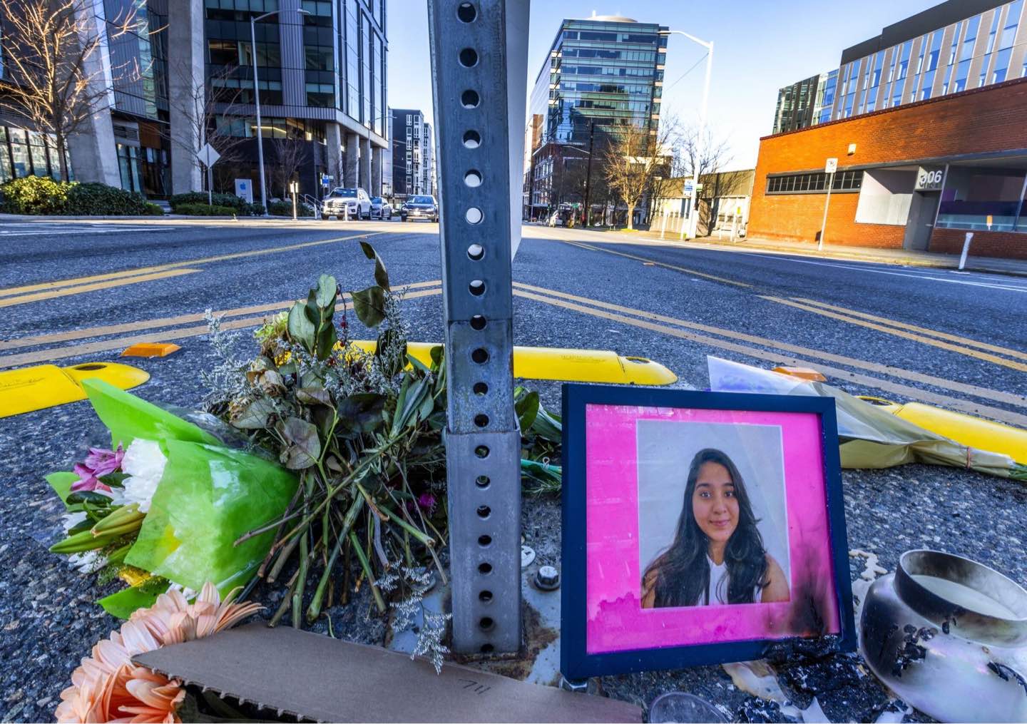 Seattle Officer Hits Indian Student, Pays 00 Fine, No Charges Seattle Officer Hits Indian Student, Pays 00 Fine, No Charges