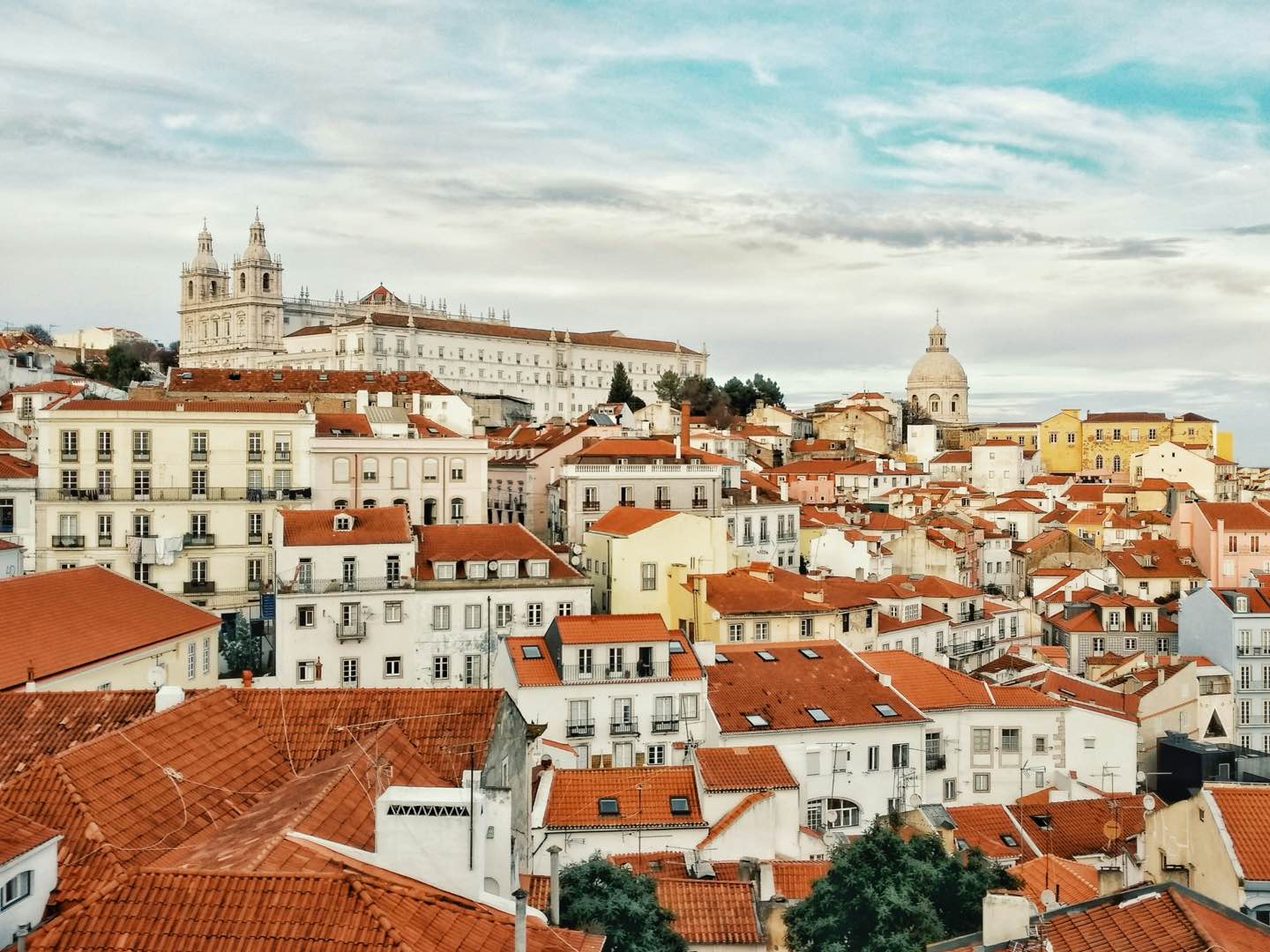 Portugal Sets Immigration Quotas for Work Visa Holders