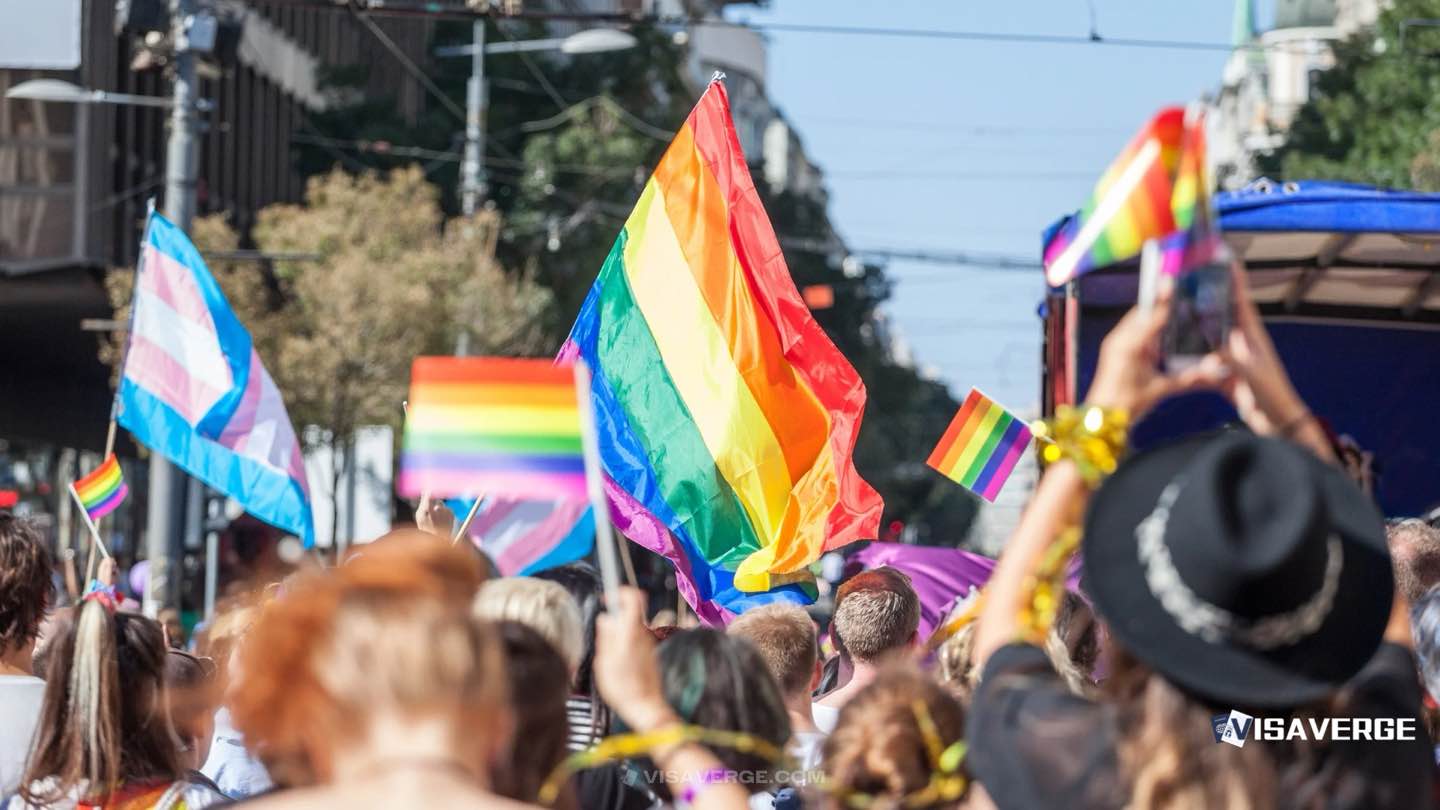 “Oldest Gay Bar” in Europe SHUT DOWN After Immigration Raid! “Oldest Gay Bar” in Europe SHUT DOWN After Immigration Raid!