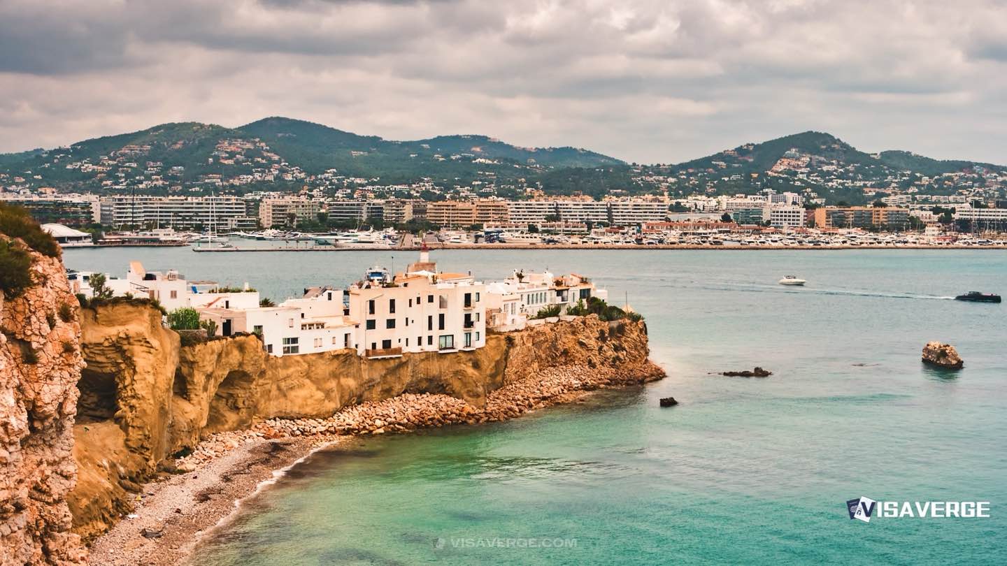 Turistas Británicos Advertidos: ¡España Prohíbe la Entrada Sin Este Documento de Visa Crucial! Turistas Británicos Advertidos: ¡España Prohíbe la Entrada Sin Este Documento de Visa Crucial!