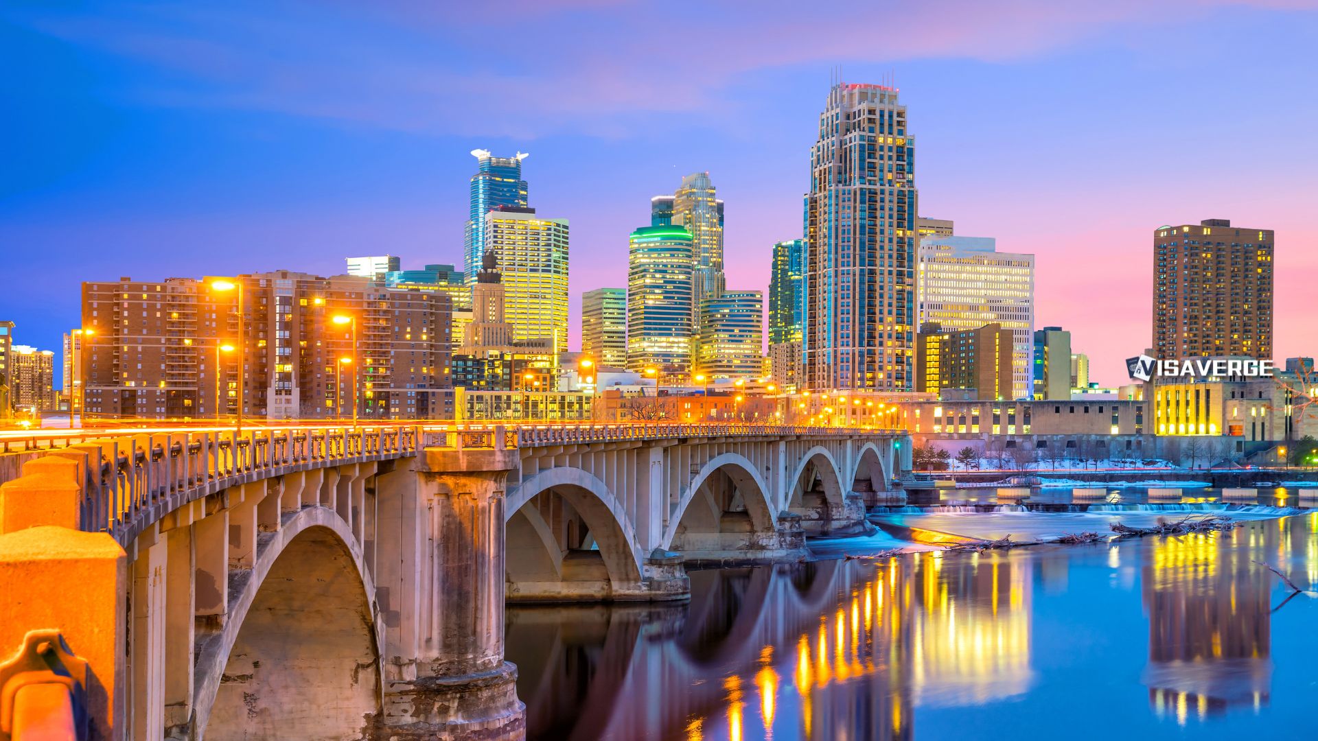 Immigrant Groups Mobilize in Minnesota Twin Cities Amid Federal Crackdown Threats Immigrant Groups Mobilize in Minnesota Twin Cities Amid Federal Crackdown Threats