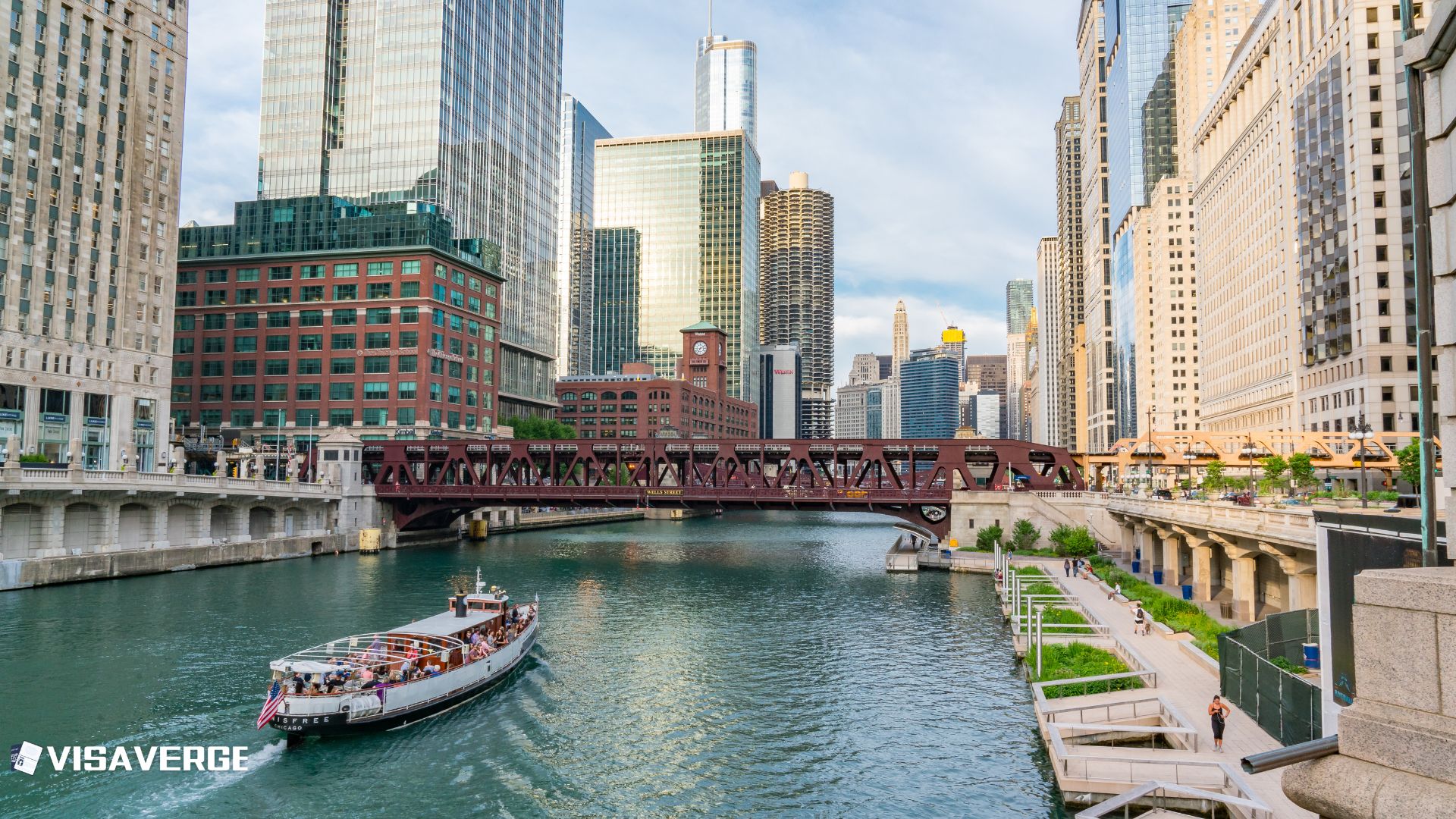 Trump Administration Sues Illinois Over Immigration Law Dispute Trump Administration Sues Illinois Over Immigration Law Dispute