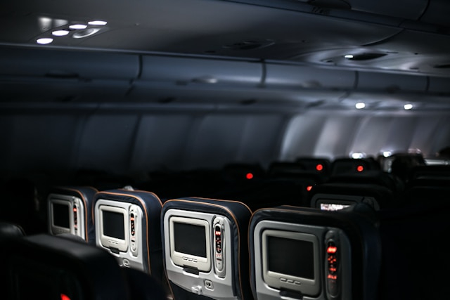 Aerolíneas reducen vuelos a EE. UU. ante menor demanda de canadienses Aerolíneas reducen vuelos a EE. UU. ante menor demanda de canadienses