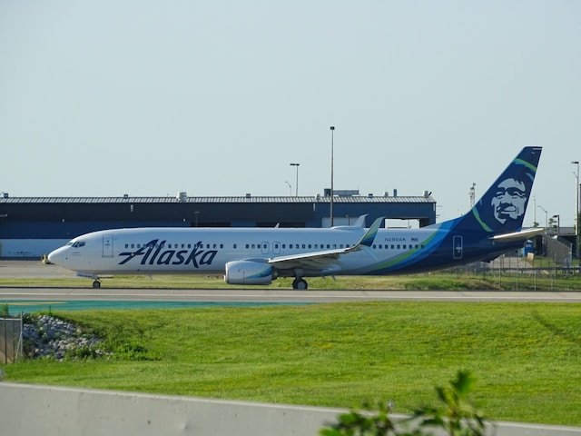 Thomas LeBlanc de Juneau gana un millón de millas de Alaska Airlines Thomas LeBlanc de Juneau gana un millón de millas de Alaska Airlines