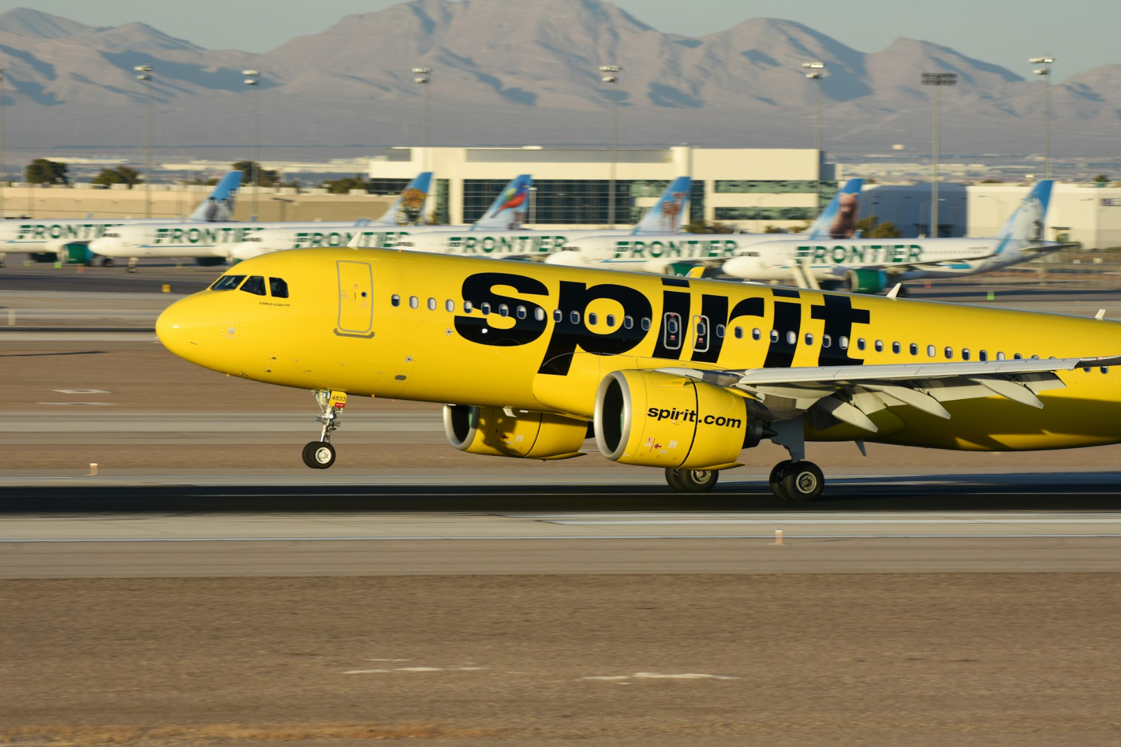 Pasajero pierde vuelo Spirit y llama amenaza de bomba usando su propio teléfono Pasajero pierde vuelo Spirit y llama amenaza de bomba usando su propio teléfono