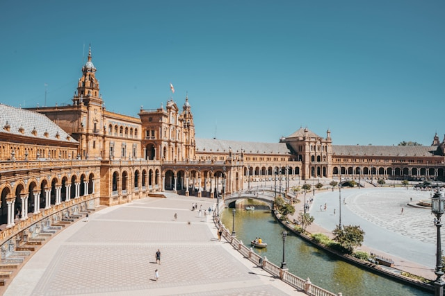 Visa Nacional de España (Tipo D) permite reunión familiar con ciudadanos de la UE Visa Nacional de España (Tipo D) permite reunión familiar con ciudadanos de la UE
