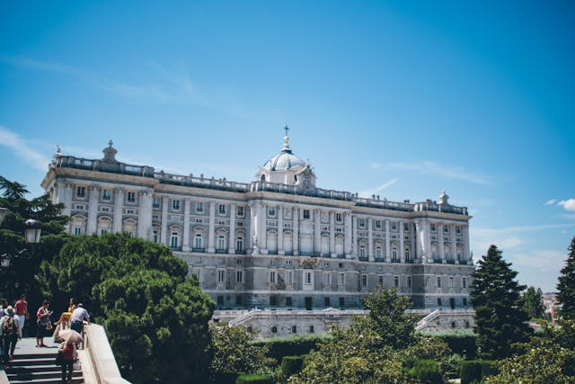 España Schengen: pasos y criterios para la Visa de visita familiar