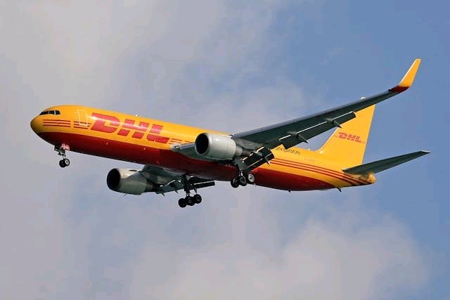 DHL detiene envíos globales mayores a 0 a consumidores de EE. UU. DHL detiene envíos globales mayores a 0 a consumidores de EE. UU.