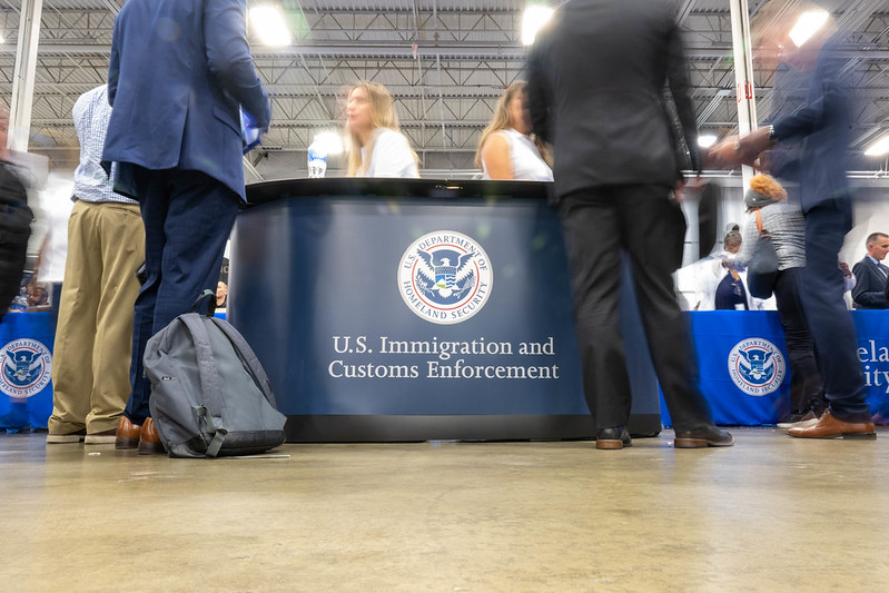 DHS reabre oficina para apoyar a víctimas de crímenes de migrantes indocumentados DHS reabre oficina para apoyar a víctimas de crímenes de migrantes indocumentados