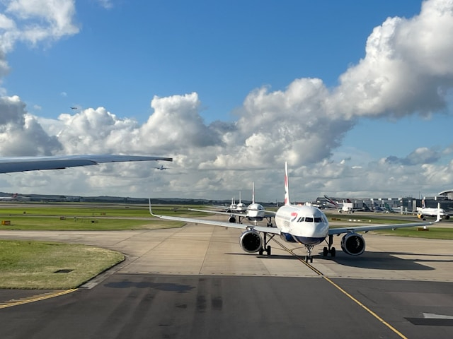 Aerolíneas alertaron a Heathrow sobre fallo eléctrico días antes del cierre