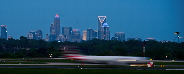 PSA Airlines traslada su sede a Charlotte y creará una base con 400 empleados PSA Airlines traslada su sede a Charlotte y creará una base con 400 empleados