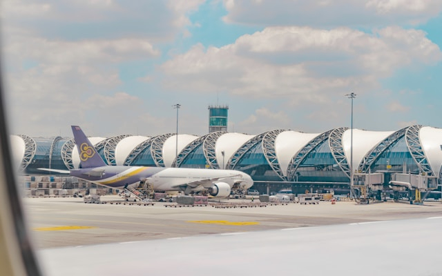 Thai Airways and Kansas Modification Center to turn Boeing 777s into freighters Thai Airways and Kansas Modification Center to turn Boeing 777s into freighters