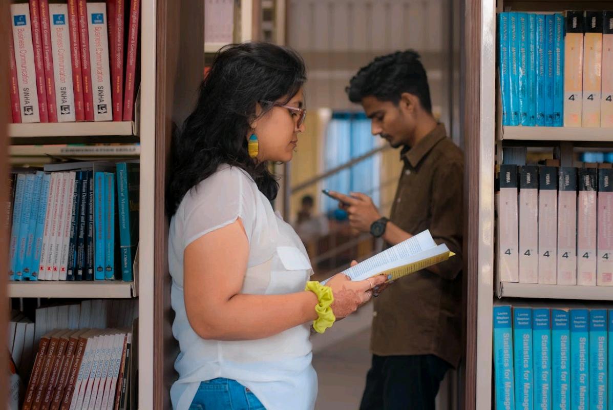 Cambios en la visa H-1B afectarían a miles de estudiantes indios Cambios en la visa H-1B afectarían a miles de estudiantes indios
