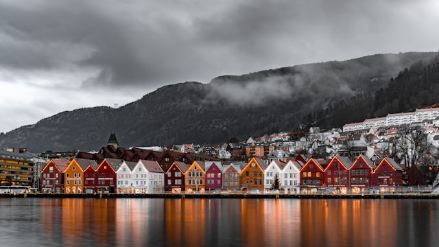Noruega aumenta requisitos salariales para permisos de trabajo cualificado Noruega aumenta requisitos salariales para permisos de trabajo cualificado