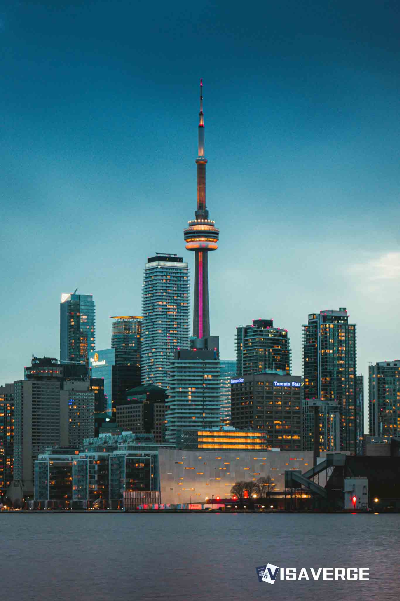 Ontario Plans 25% Electricity Export Tariff, Warns of Possible Cutoff