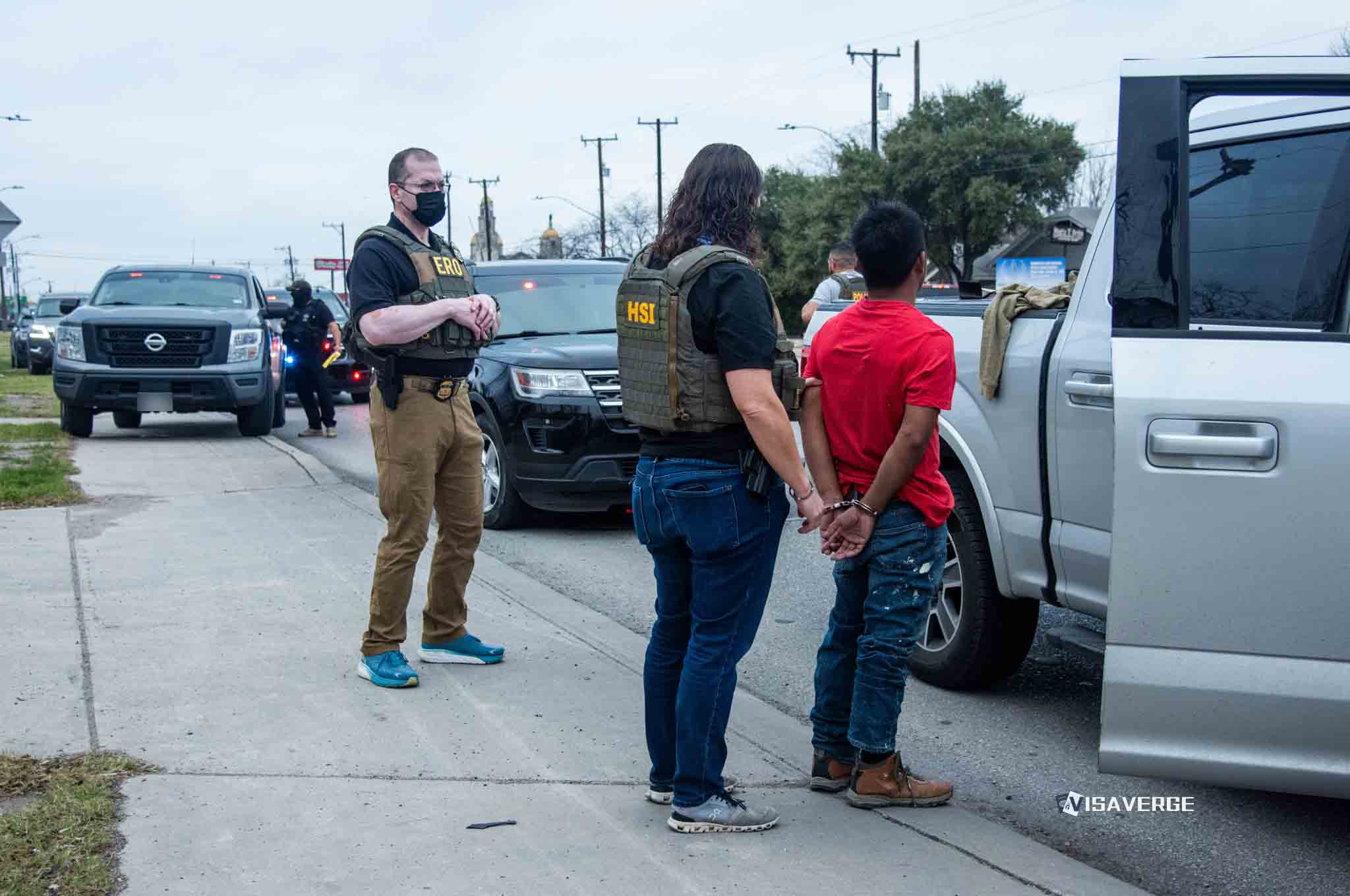 Supreme Court stops Venezuelan deportations by Trump administration