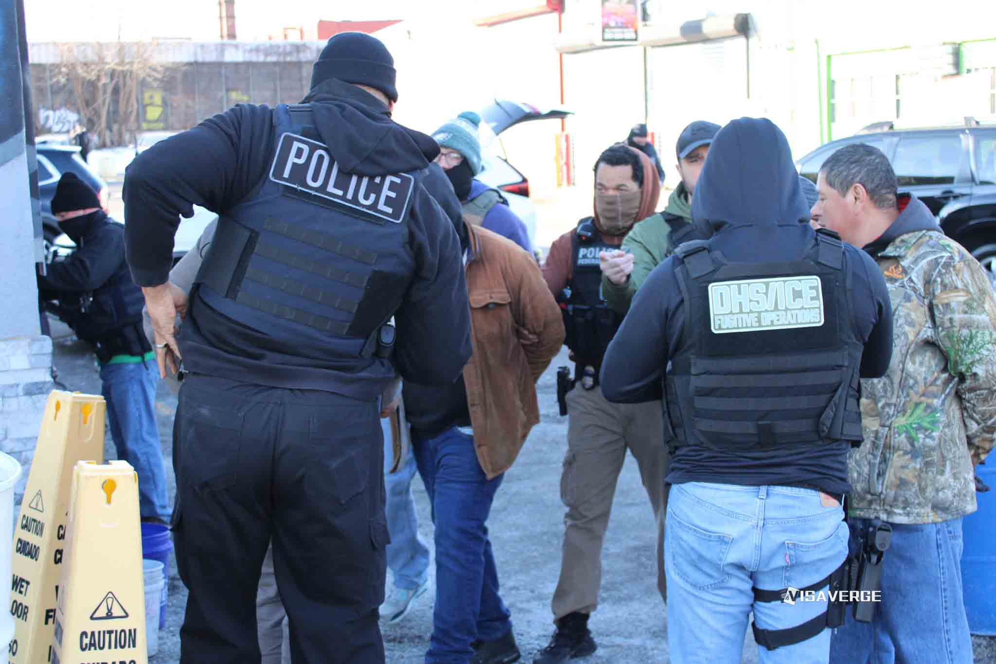 Vance propone deportar al ‘Menswear Guy’ en su último post Vance propone deportar al ‘Menswear Guy’ en su último post