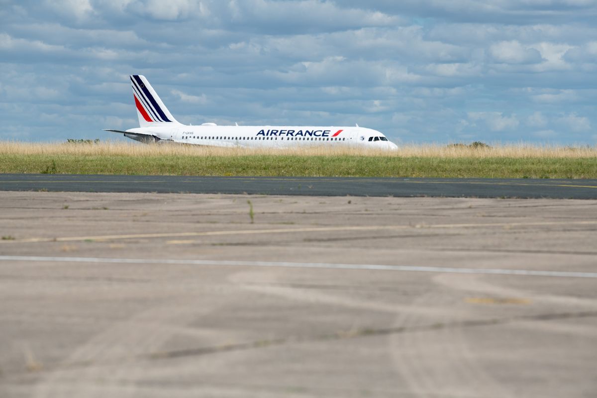 Air France Suspends Madagascar Flights Amid Security Crisis (2025) Air France Suspends Madagascar Flights Amid Security Crisis (2025)