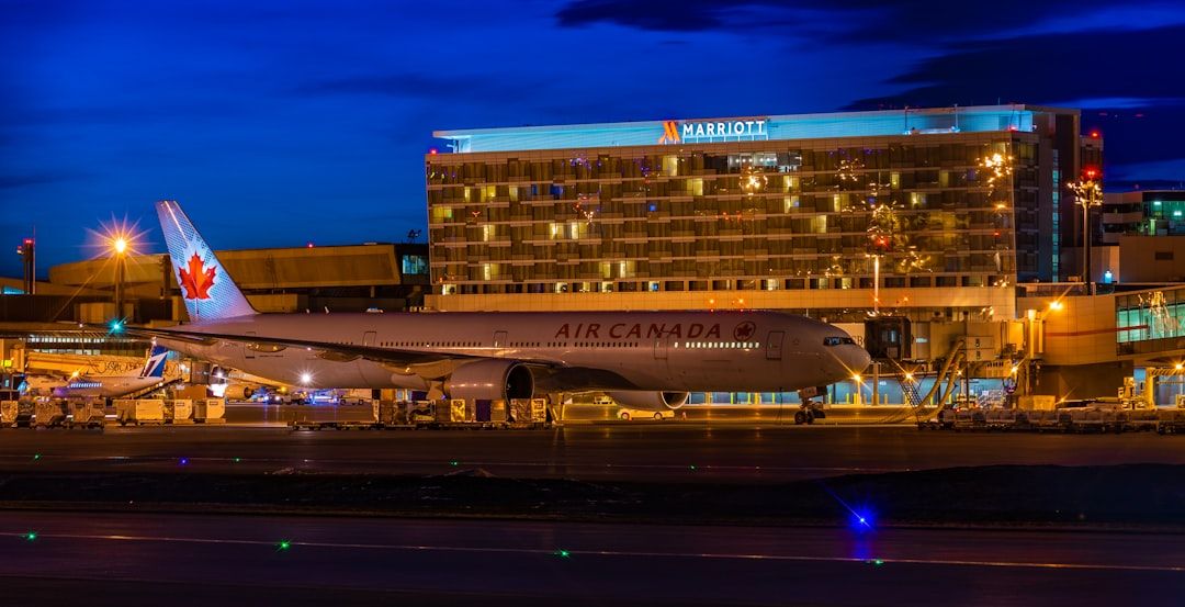 Marriott no niega que hotel de su cartera sirvió para detener familias por ICE Marriott no niega que hotel de su cartera sirvió para detener familias por ICE