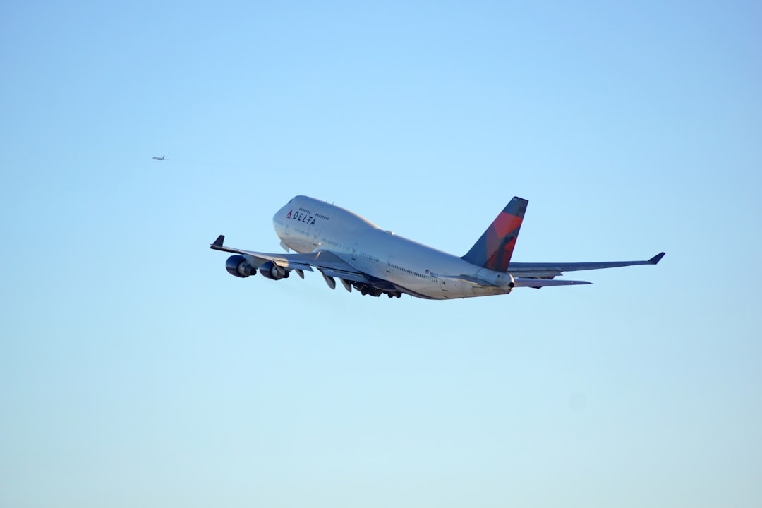 Fallo hidráulico en vuelo Delta provoca caos en aeropuerto JFK