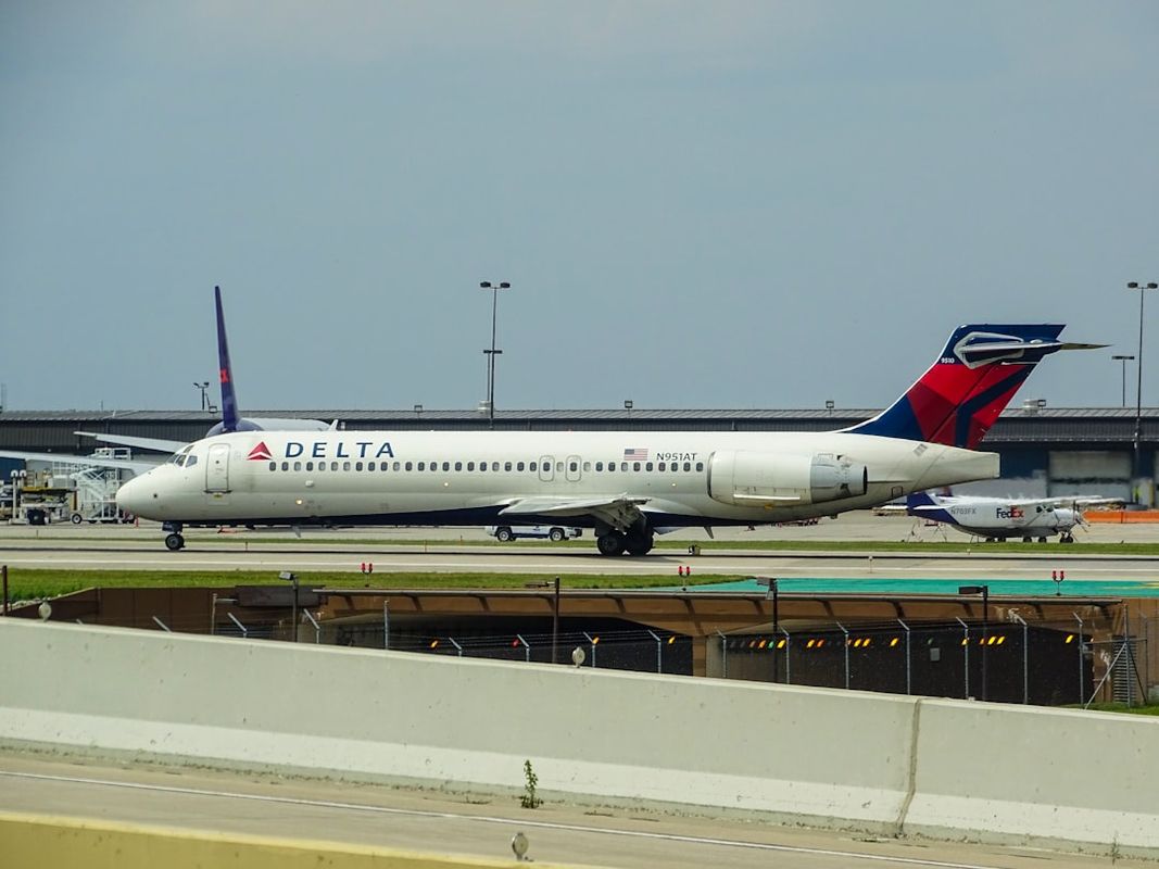 Delta 717 emergency landing in Atlanta under NTSB investigation Delta 717 emergency landing in Atlanta under NTSB investigation