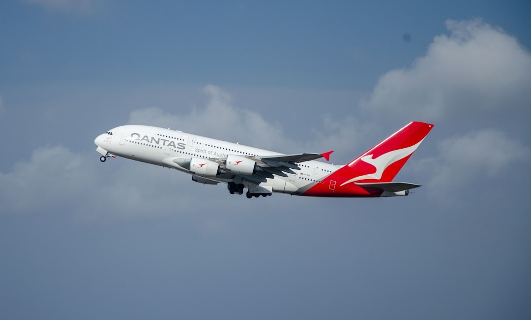 Los A220-300 de Qantas estrenarán rutas internacionales el próximo año