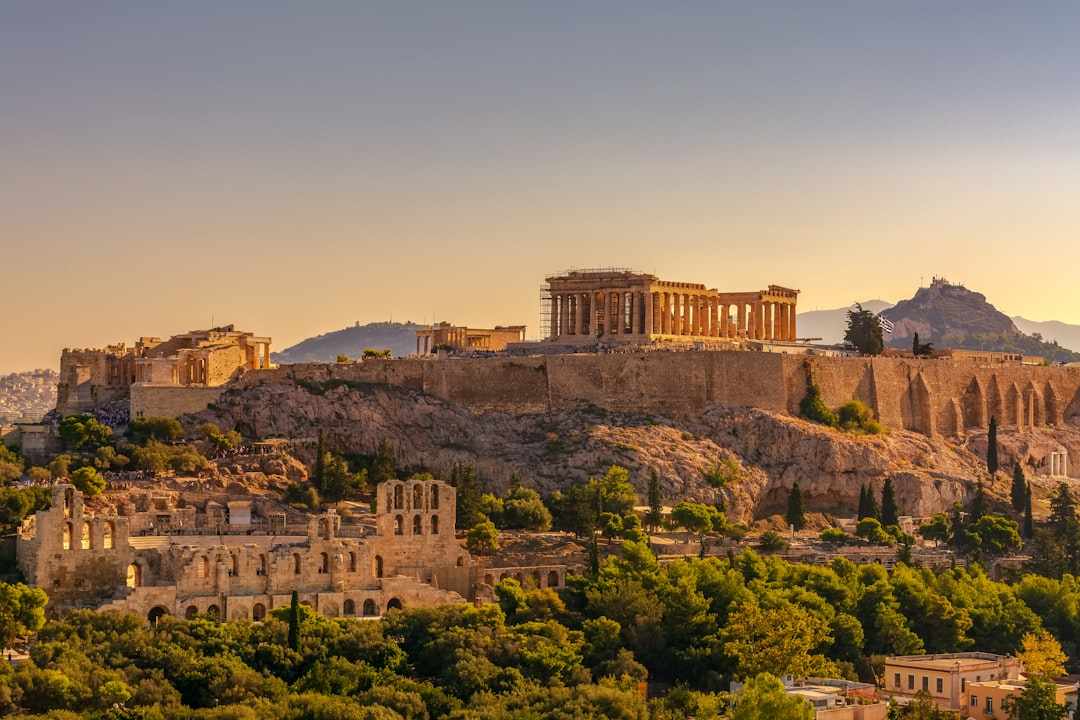 Grecia: migrantes en lista de deportación deberán llevar tobilleras electrónicas