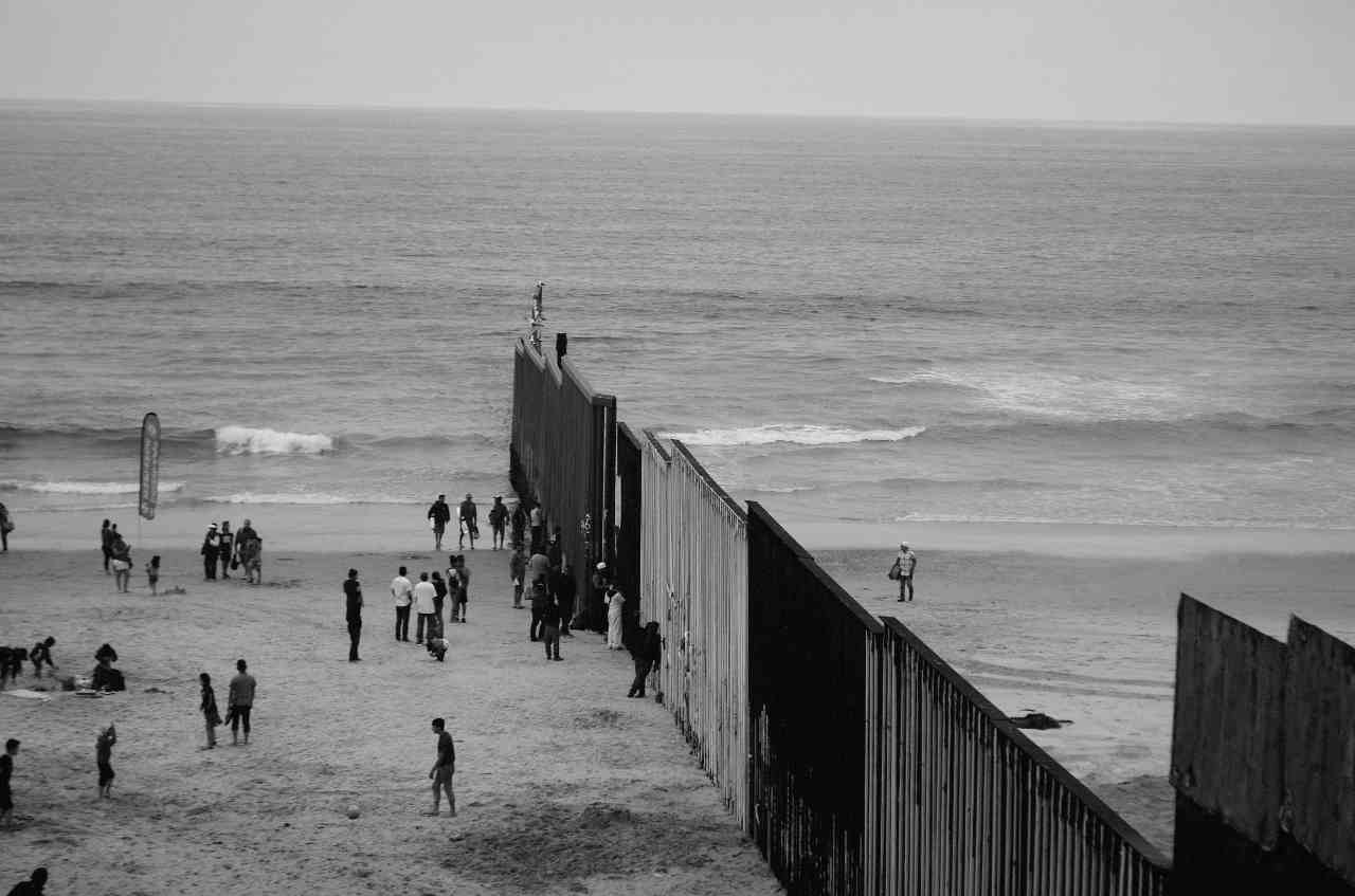Líder mexicano denuncia redadas migratorias de EE. UU. como ‘injustas’