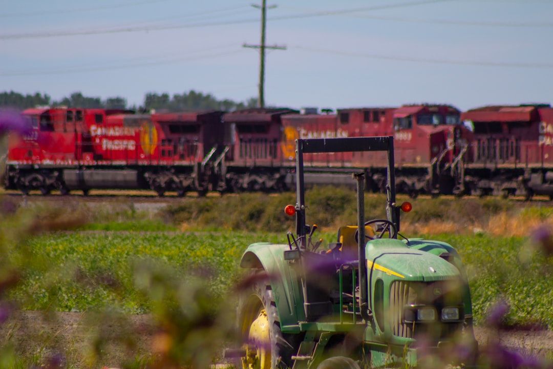 Administración Trump suspende regla laboral de 2024 sobre protecciones a trabajadores agrícolas H-2A