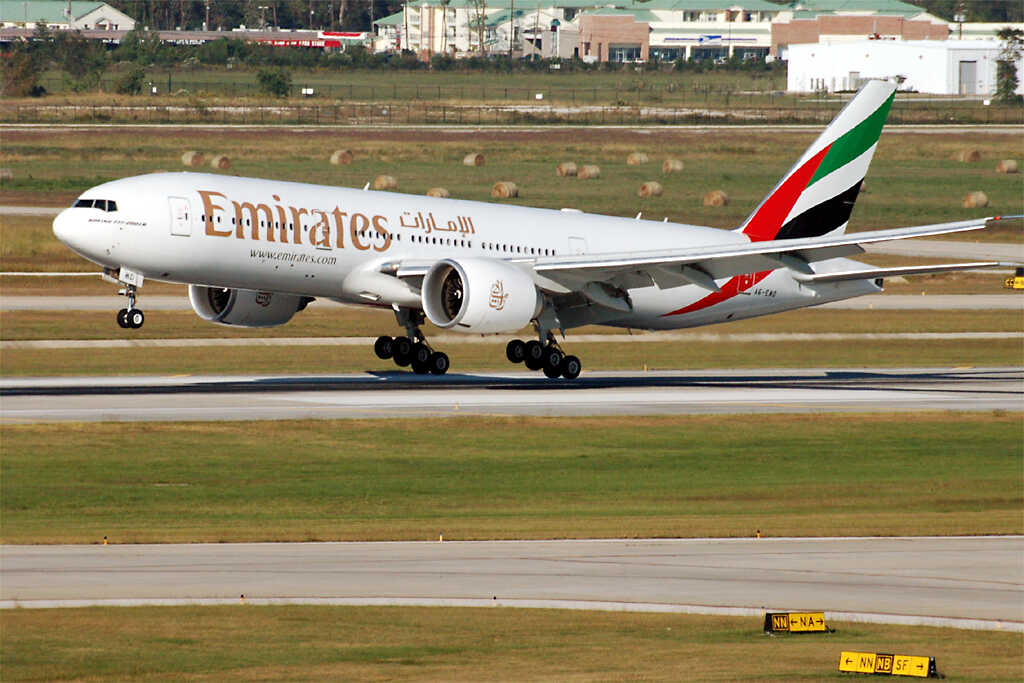 Emirates Boosts London Service to 12 Daily Flights with New Gatwick Route Emirates Boosts London Service to 12 Daily Flights with New Gatwick Route