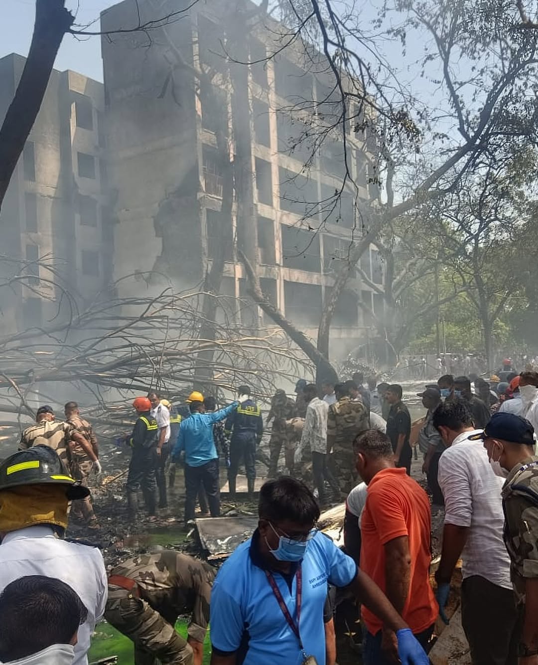 Air India Crash Halts Flight Operations, Ahmedabad Airport Closed Air India Crash Halts Flight Operations, Ahmedabad Airport Closed