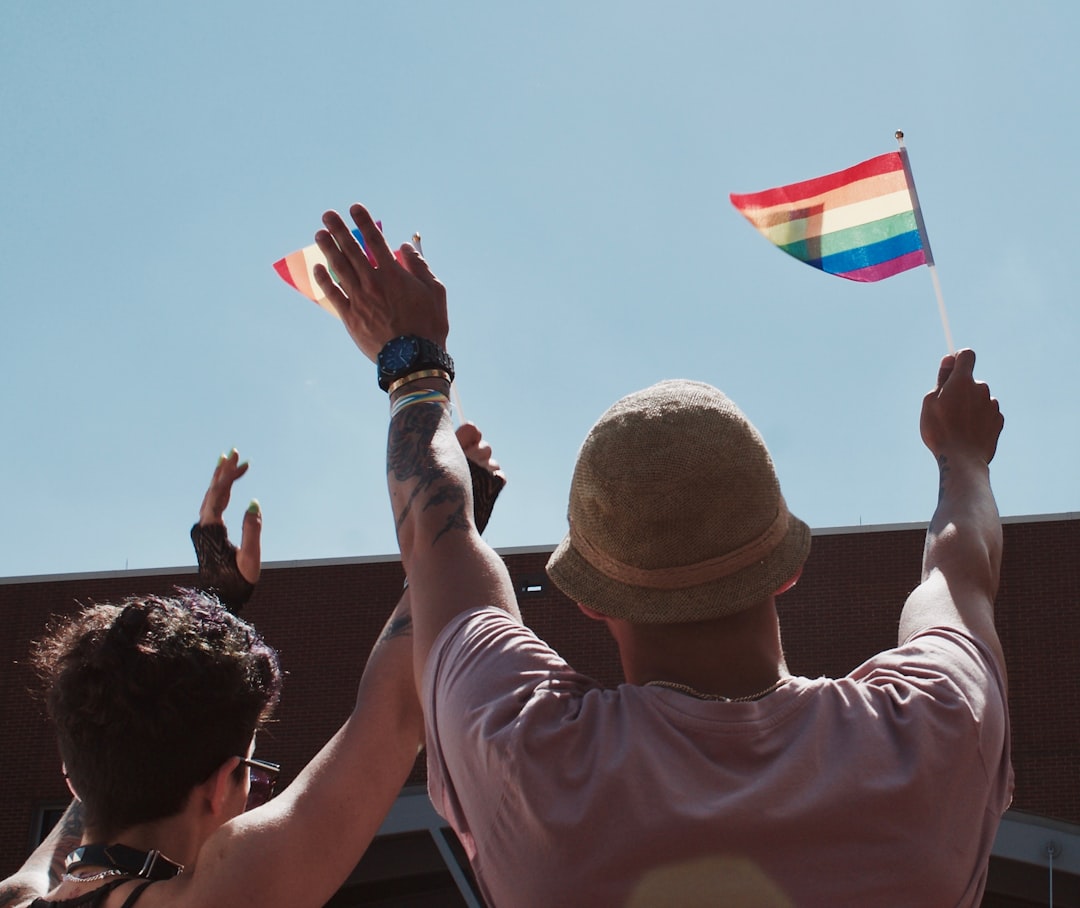Inmigrantes LGBTQ+ en Berkeley reciben apoyo de Oasis Legal Services Inmigrantes LGBTQ+ en Berkeley reciben apoyo de Oasis Legal Services