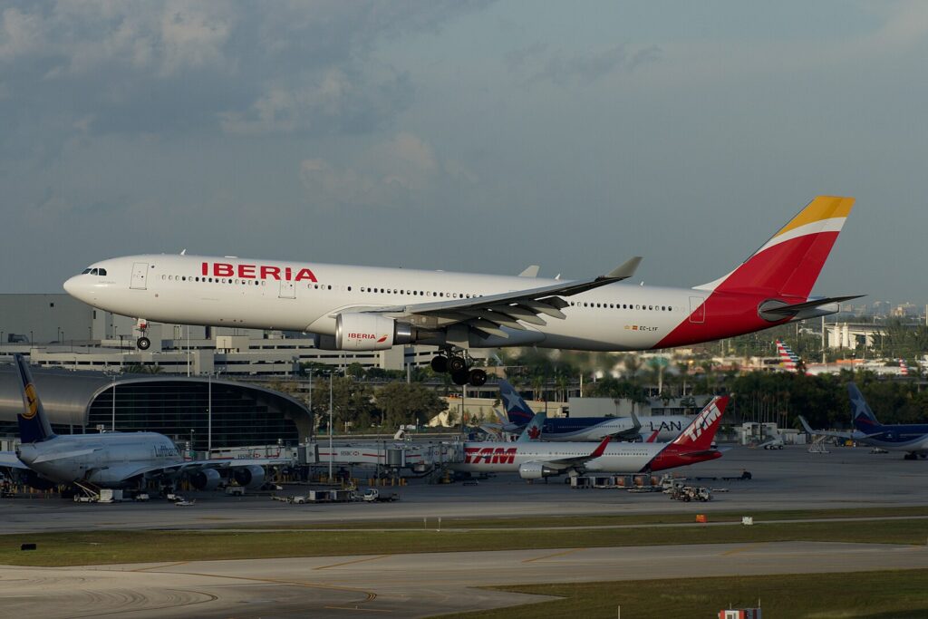 Iberia amplía rutas y vuelos a Europa, América Latina y Norteamérica