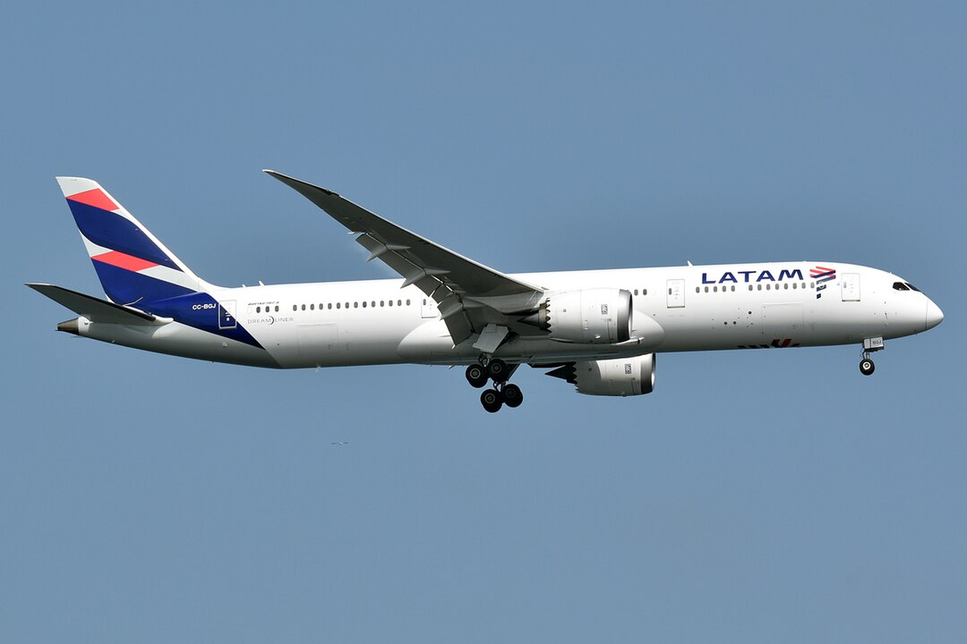 LATAM Travel Chaos: Four Flights Cancelled, Six Delayed Across Key Routes LATAM Travel Chaos: Four Flights Cancelled, Six Delayed Across Key Routes