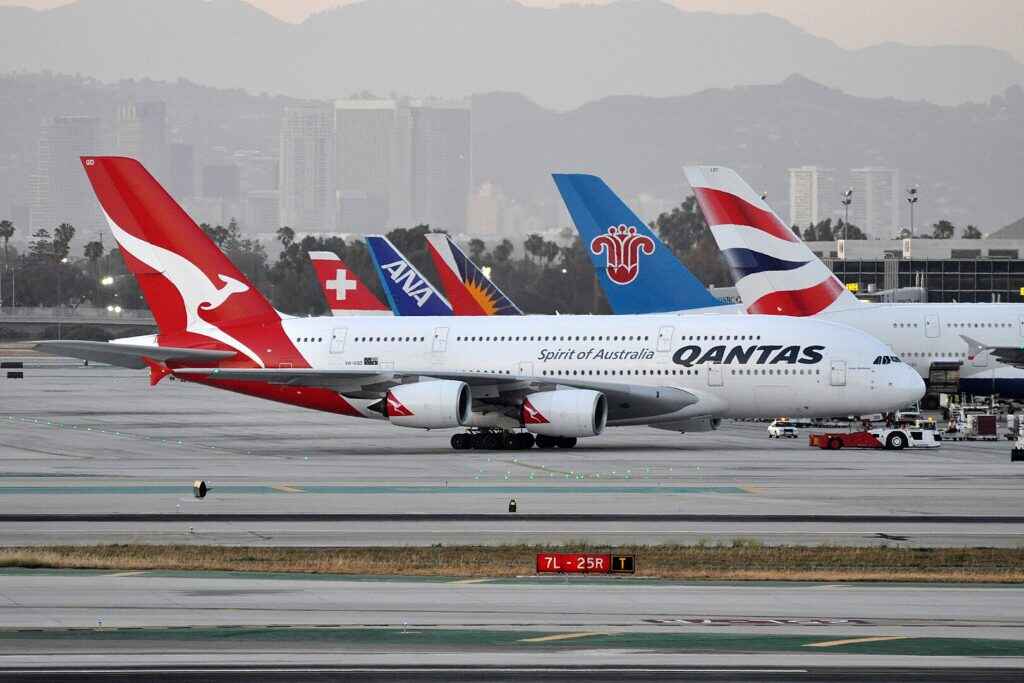 Qantas prohibirá la barba a sus pilotos por presuntas preocupaciones de seguridad Qantas prohibirá la barba a sus pilotos por presuntas preocupaciones de seguridad