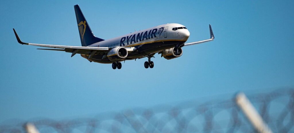 Ryanair abandona a pasajeros varados en Aeropuerto de Rodas