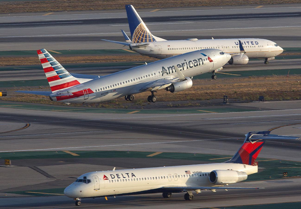 American vs Delta vs United: Comparing Domestic First Class in 2025 American vs Delta vs United: Comparing Domestic First Class in 2025