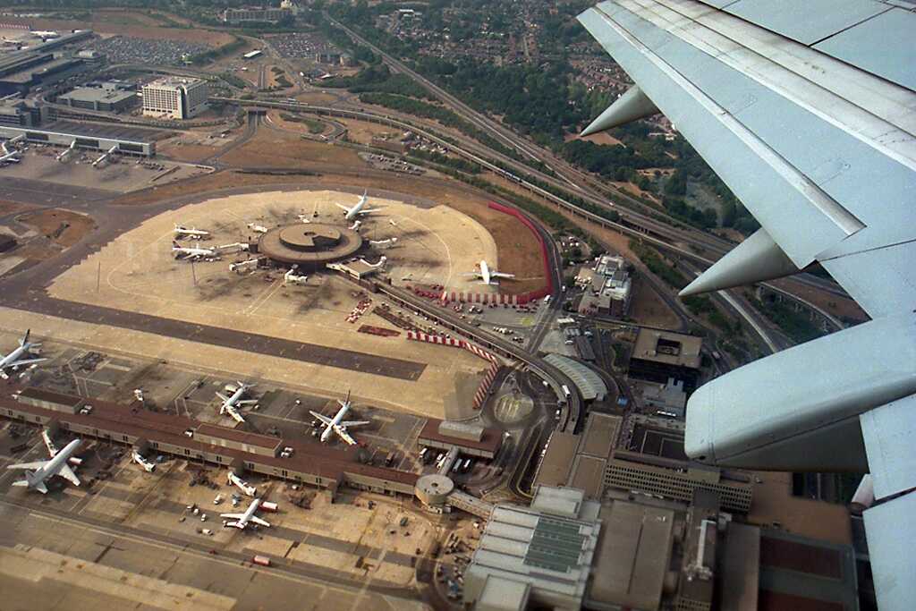 Despegue abortado de Wizz Air en el Aeropuerto de London Luton sin heridos Despegue abortado de Wizz Air en el Aeropuerto de London Luton sin heridos