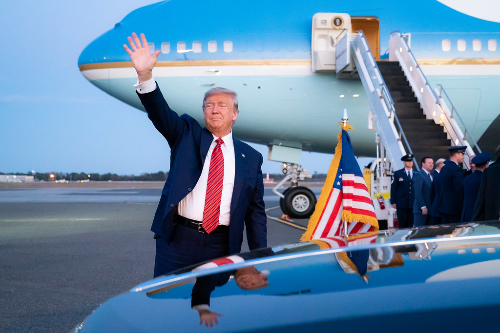 Jet de Qatar desata polémica como Air Force One de Trump Jet de Qatar desata polémica como Air Force One de Trump
