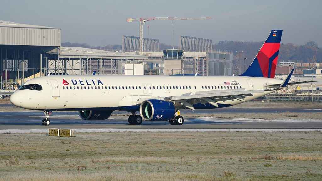 United and Delta Sued Over Selling ‘Window’ Seats With No Window