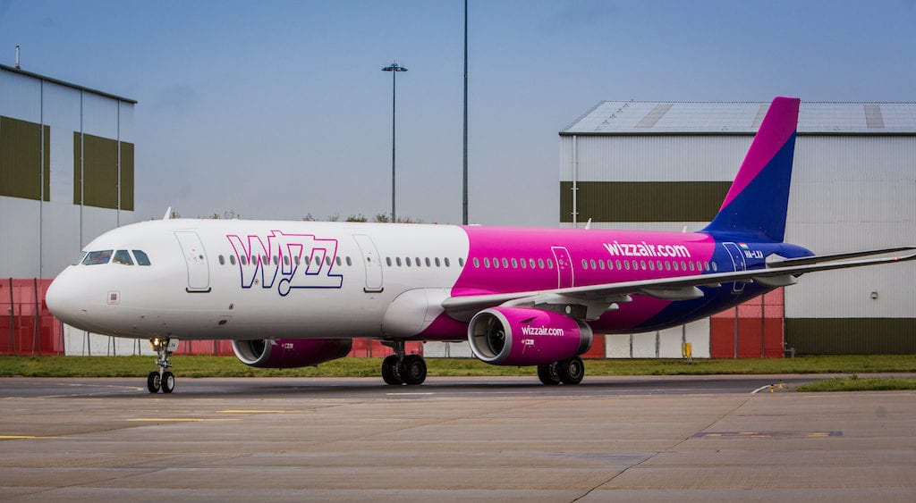 Pilotos de Wizz Air A321 realizan aterrizaje de emergencia en Ámsterdam