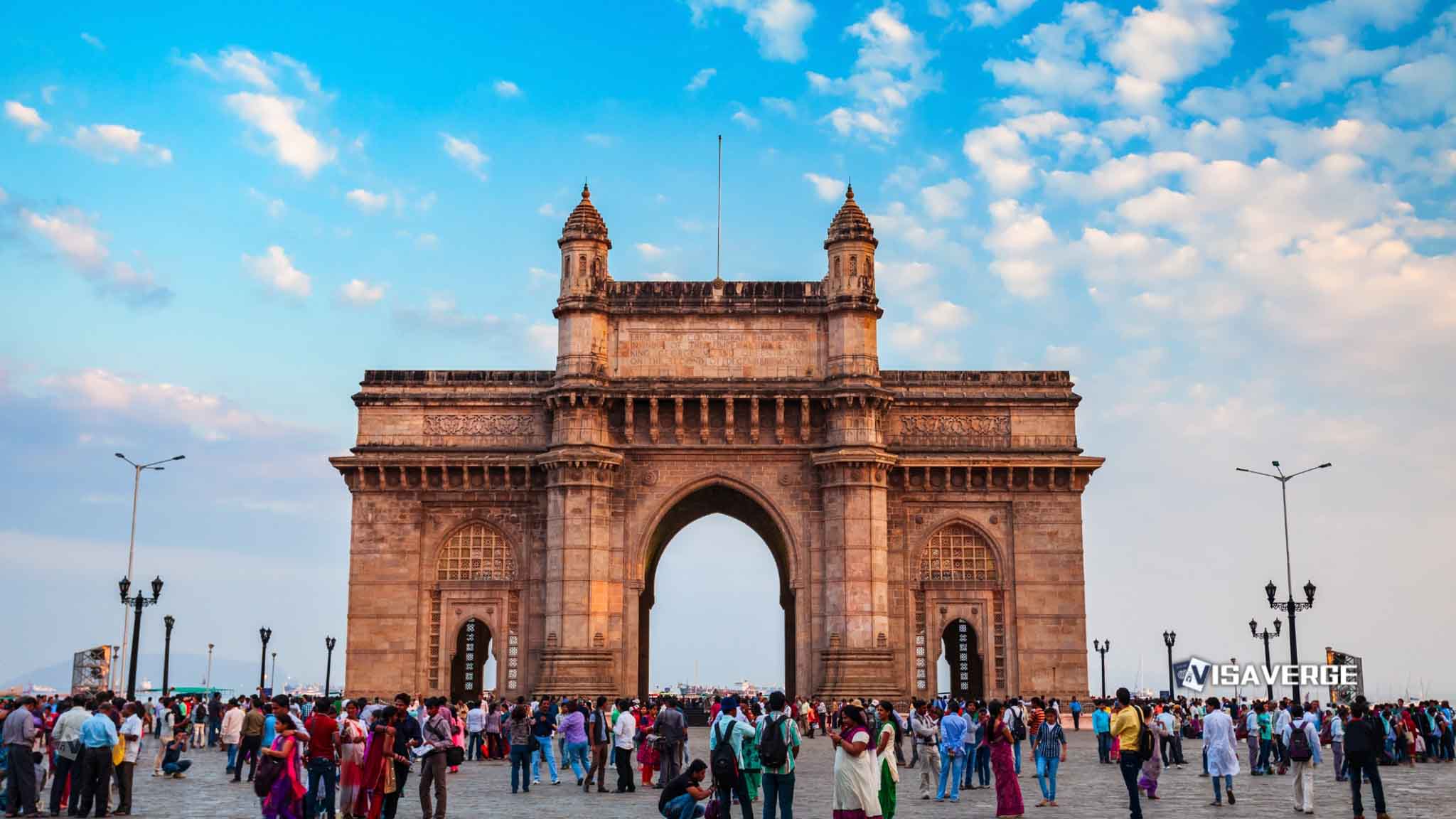 Alto el fuego India-Pakistán sigue, pero continúa suspensión de visas Alto el fuego India-Pakistán sigue, pero continúa suspensión de visas