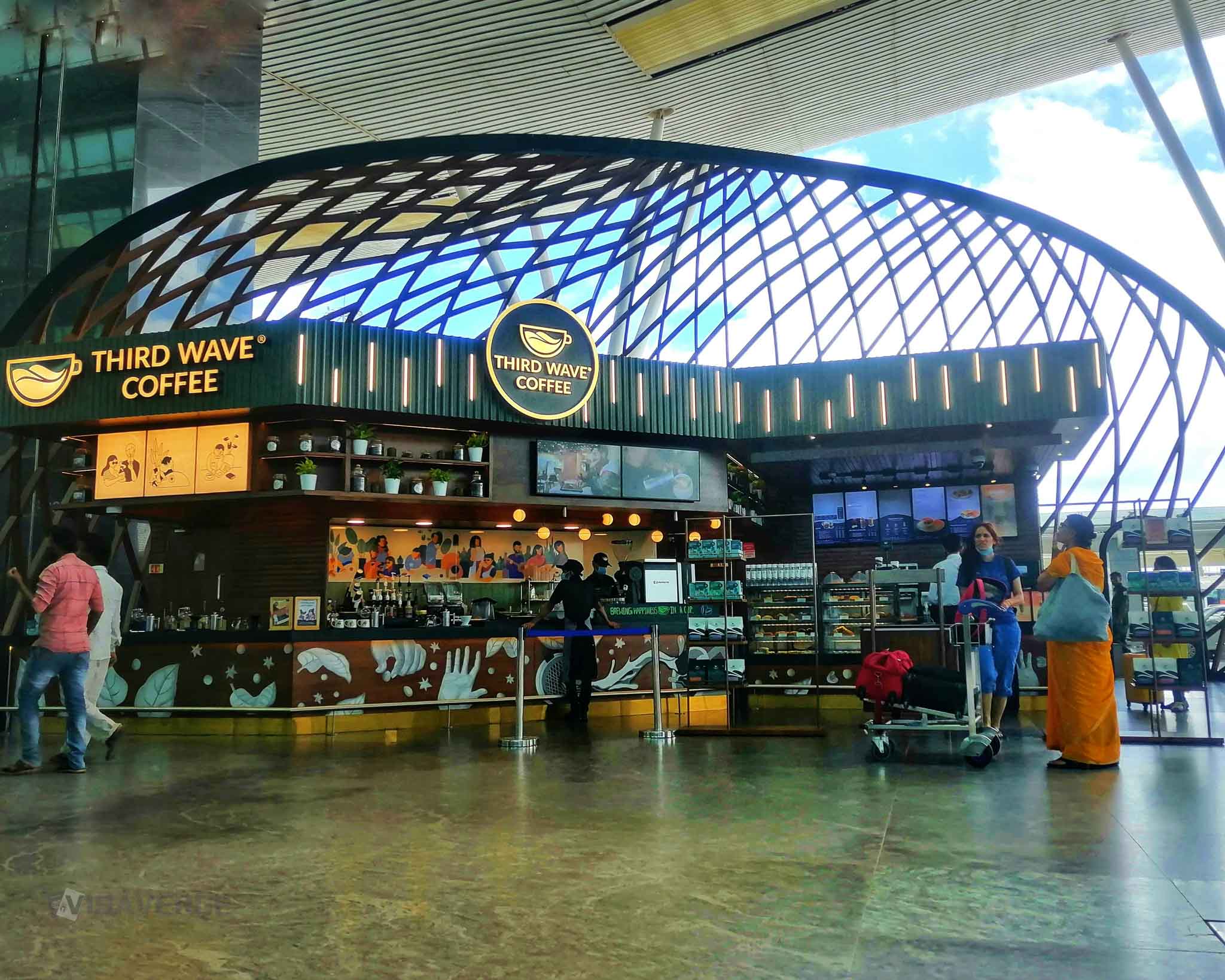 Aeropuerto de Chandigarh reabre tras alto el fuego tenso Aeropuerto de Chandigarh reabre tras alto el fuego tenso