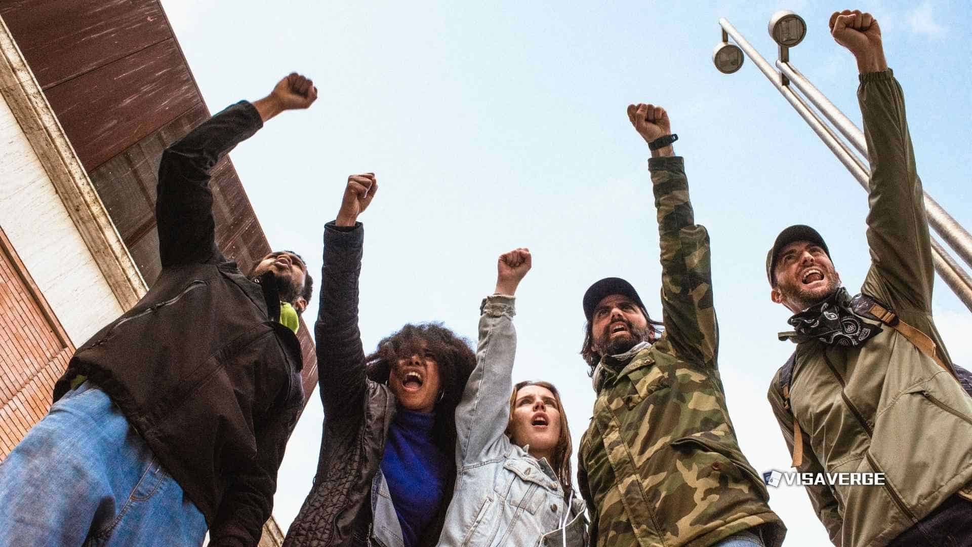 Carteles contra la represión migratoria llegarán al Centro de Detención Krome Carteles contra la represión migratoria llegarán al Centro de Detención Krome